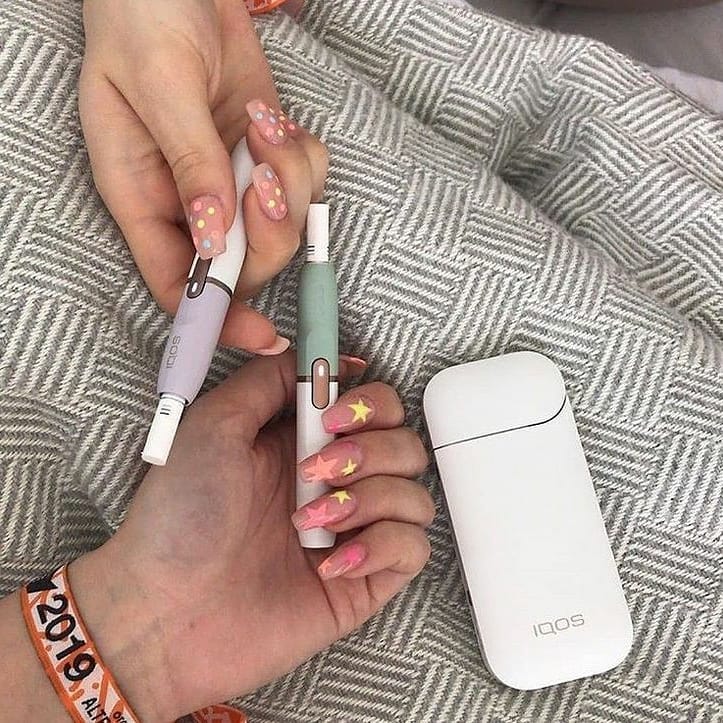 成年吸烟者可能会重新使用致命的传统烟草香烟